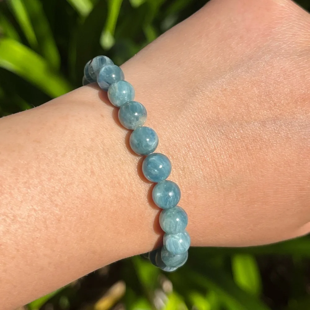 8mm stretchable‎ high quality kyanite bracelet